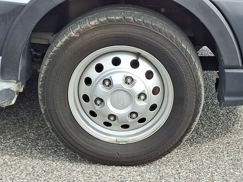 Used 2023 Ford Transit 250 Low Roof AWD w/ Exterior Upgrade Package image 12