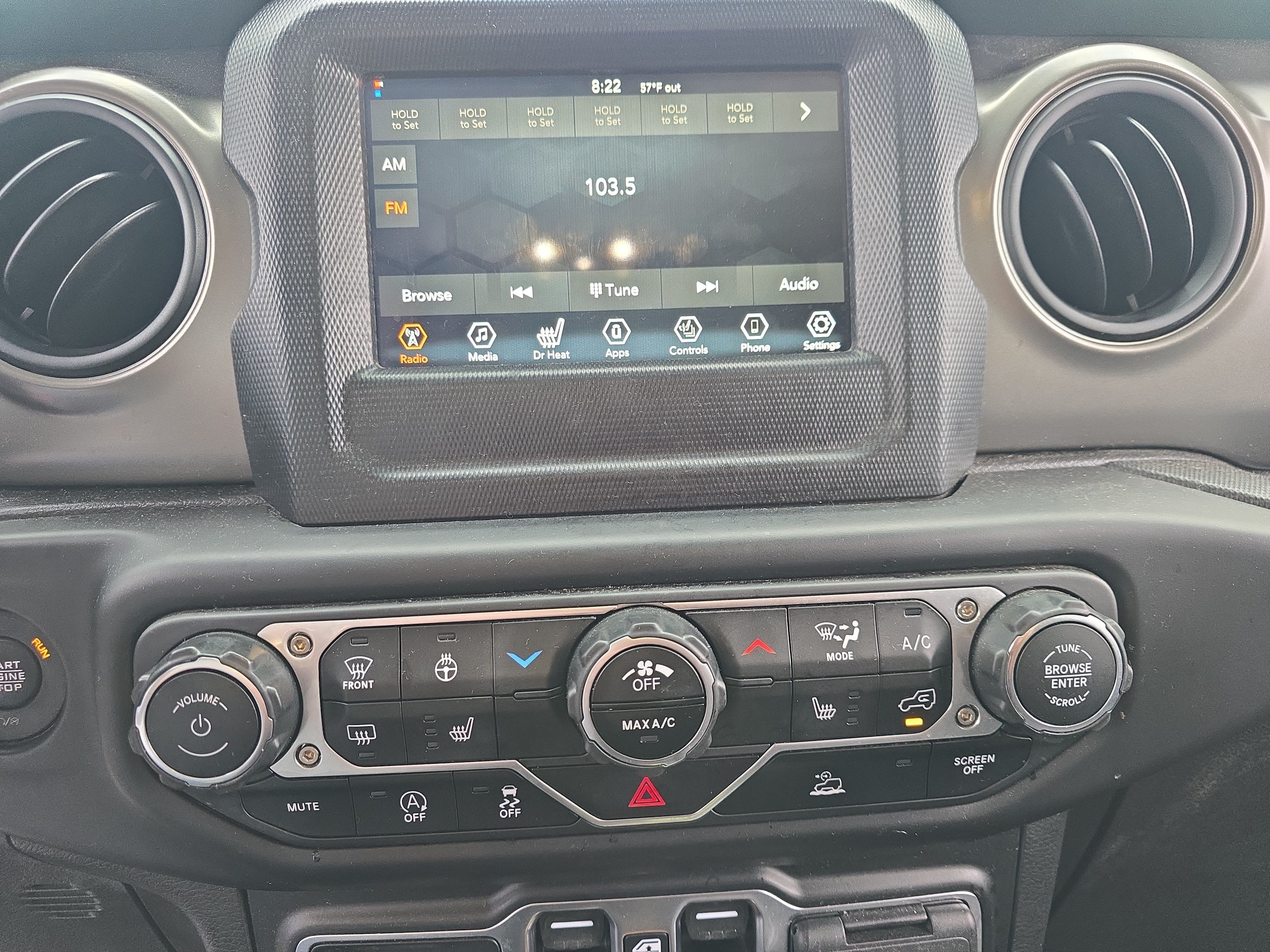 Used 2022 Jeep Gladiator Mojave AWD/4WD image 26