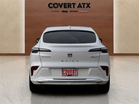 Used 2024 Buick Envista Avenir image 4