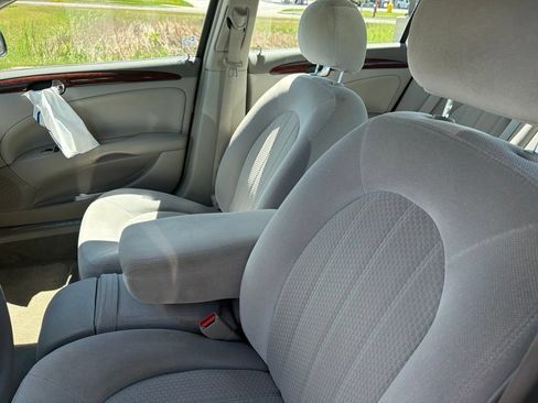Used 2006 Buick Lucerne CX w/ Driver Confidence Package FWD image 13