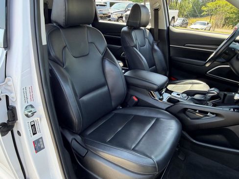 Used 2025 Kia Telluride S image 20