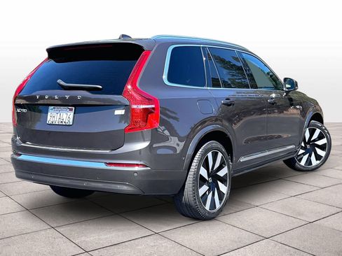 Used 2023 Volvo XC90 T8 Ultimate w/ Protection Package Premier AWD/4WD image 16