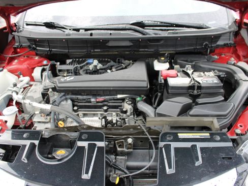 Used 2019 Nissan Rogue SV w/ Sun & Sound Touring Package AWD/4WD image 38