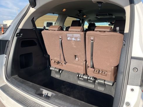 Certified 2026 Honda Odyssey Touring image 9