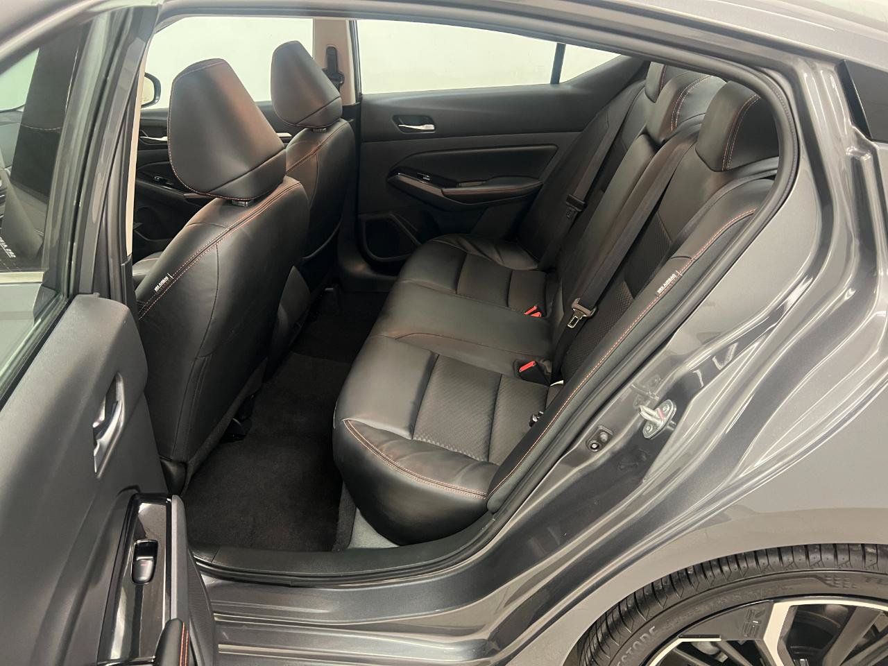 Used 2025 Nissan Altima 2.5 SR FWD image 28