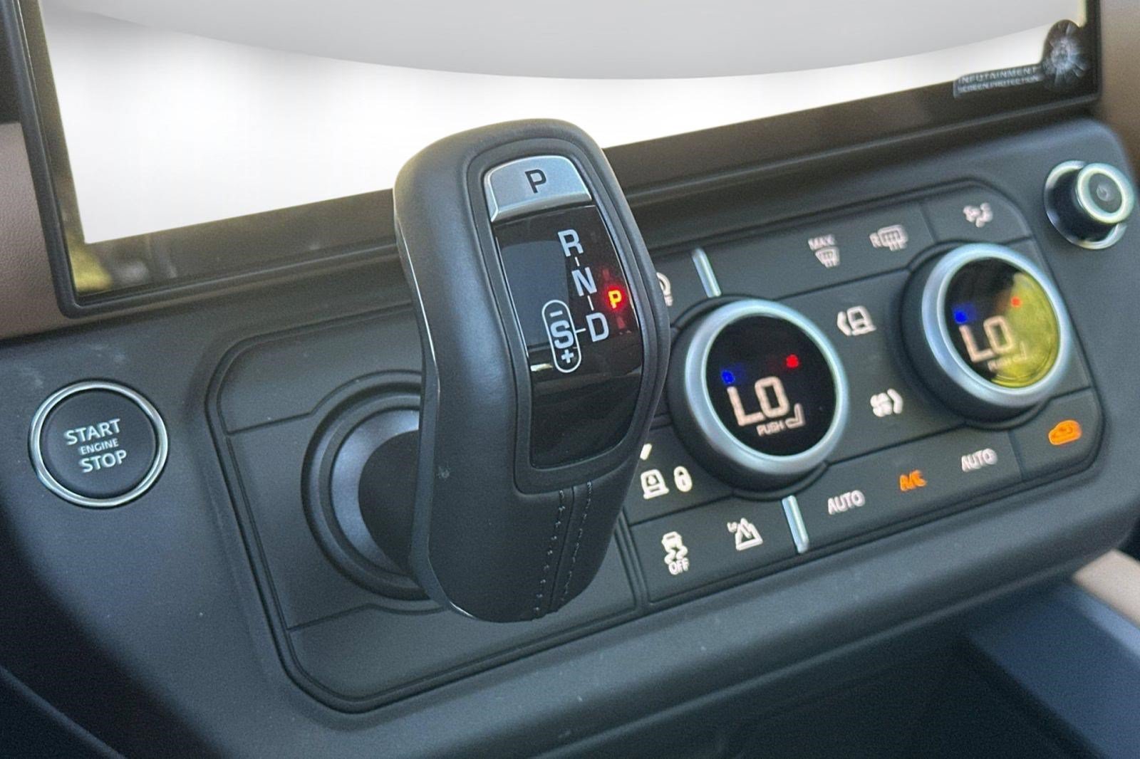 New 2026 Land Rover Defender 110 S AWD/4WD image 15
