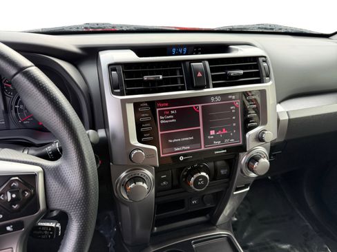 Used 2024 Toyota 4Runner SR5 image 12