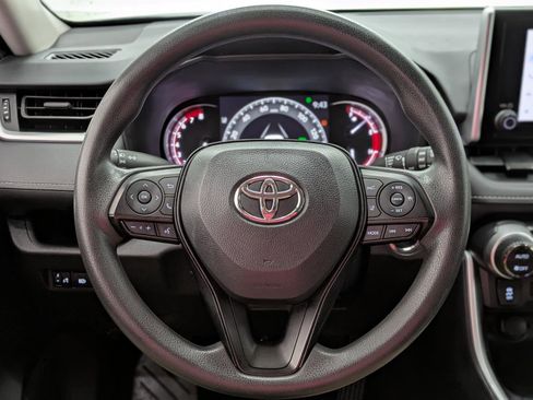 Used 2024 Toyota RAV4 XLE image 21