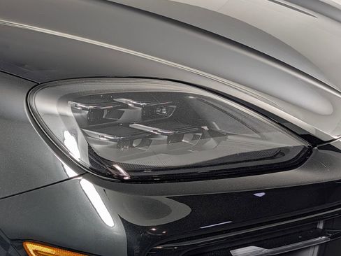 New 2026 Porsche Cayenne image 15