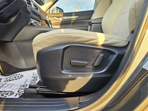 Used 2019 MAZDA CX-5 Touring image 29