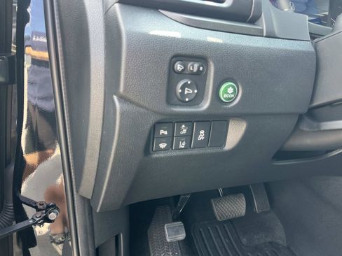 Used 2024 Honda Passport TrailSport image 32