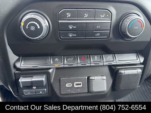 Used 2021 Chevrolet Silverado 1500 Custom image 18