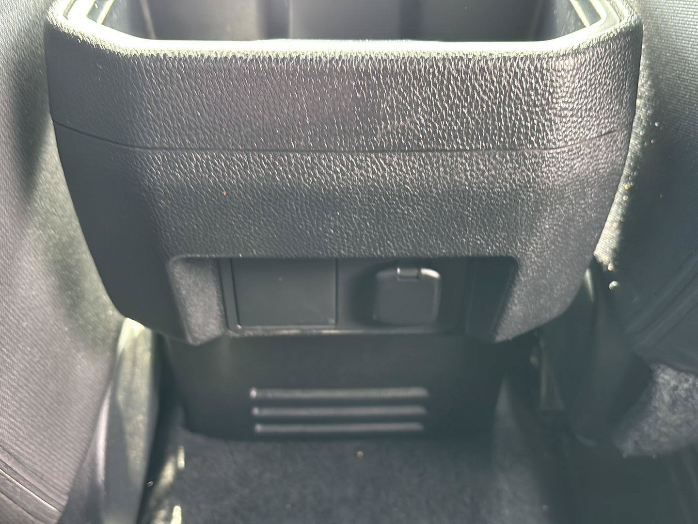 Used 2024 Toyota Tacoma SR5 AWD/4WD image 19