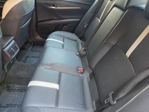 Used 2025 Toyota Camry SE w/ Convenience Package FWD image 9