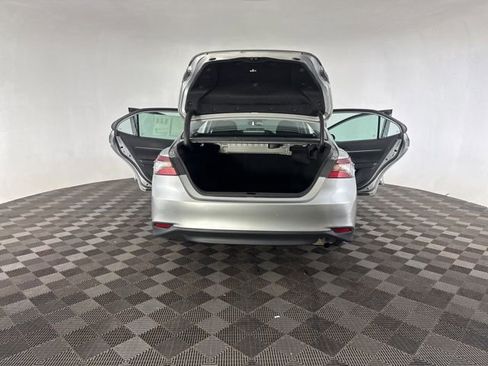 Used 2024 Toyota Camry LE image 19