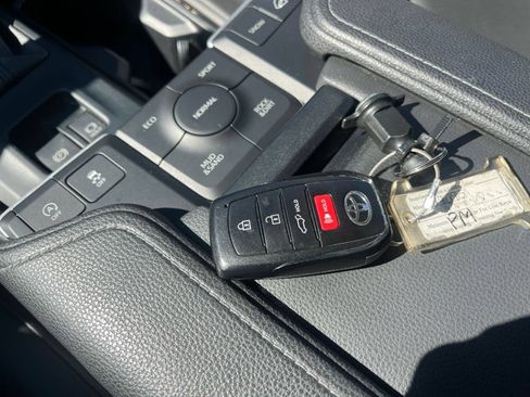 Used 2024 Toyota Grand Highlander AWD image 21