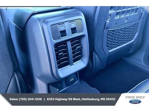 New 2026 Ford Bronco Badlands w/ Sasquatch Package AWD/4WD image 24
