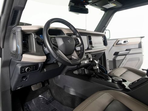 Used 2024 Ford Bronco Wildtrak AWD/4WD image 15