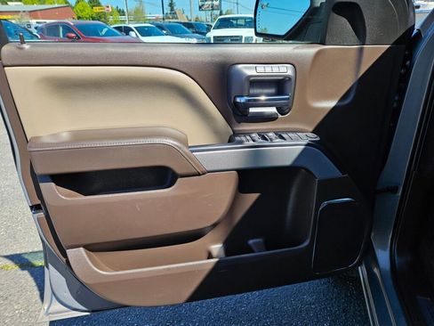 Used 2017 Chevrolet Silverado 1500 LTZ Z71 AWD/4WD image 17