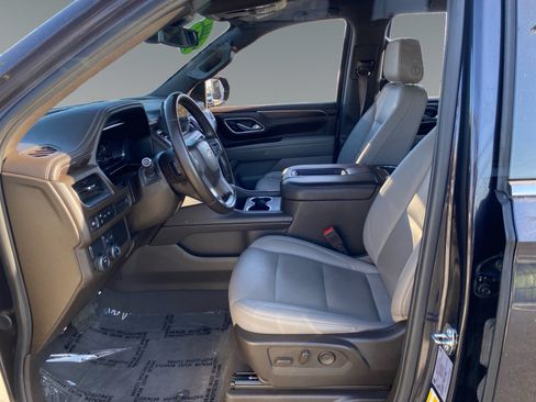 Used 2024 Chevrolet Tahoe LT RWD image 9