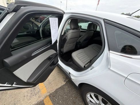 Used 2015 Ford Fusion S FWD image 11