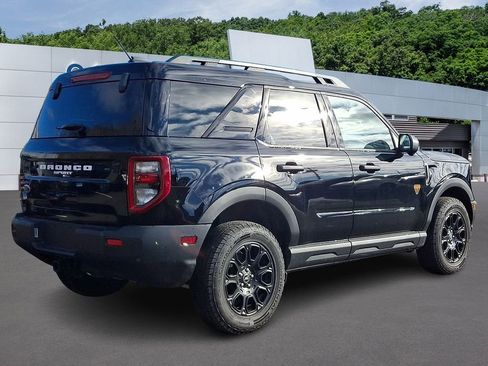 Used 2025 Ford Bronco Sport Badlands image 6