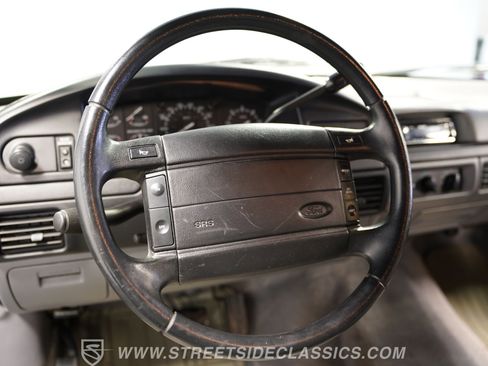 Used 1996 Ford Bronco XLT image 39