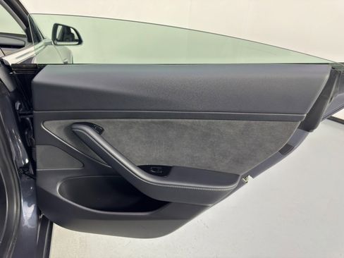 Used 2020 Tesla Model 3 Standard Range Plus image 43