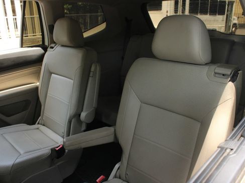 Used 2021 Volkswagen Atlas SE FWD image 17