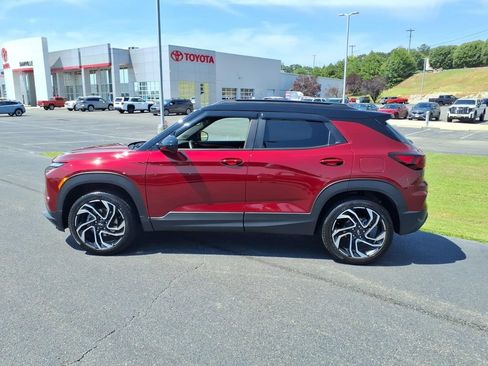 Used 2025 Chevrolet TrailBlazer RS w/ Convenience Package AWD/4WD image 22