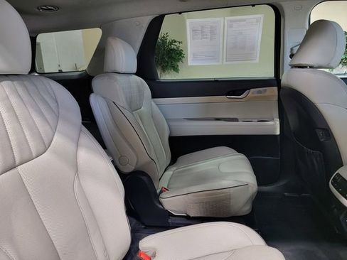 Used 2024 Hyundai Palisade Limited AWD/4WD image 15