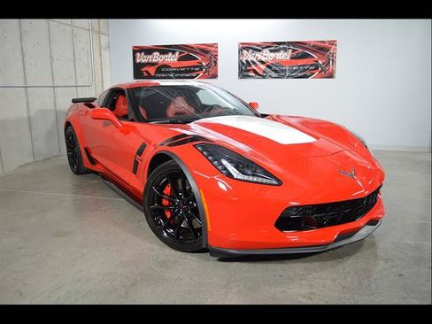 Used 2019 Chevrolet Corvette Grand Sport RWD image 1