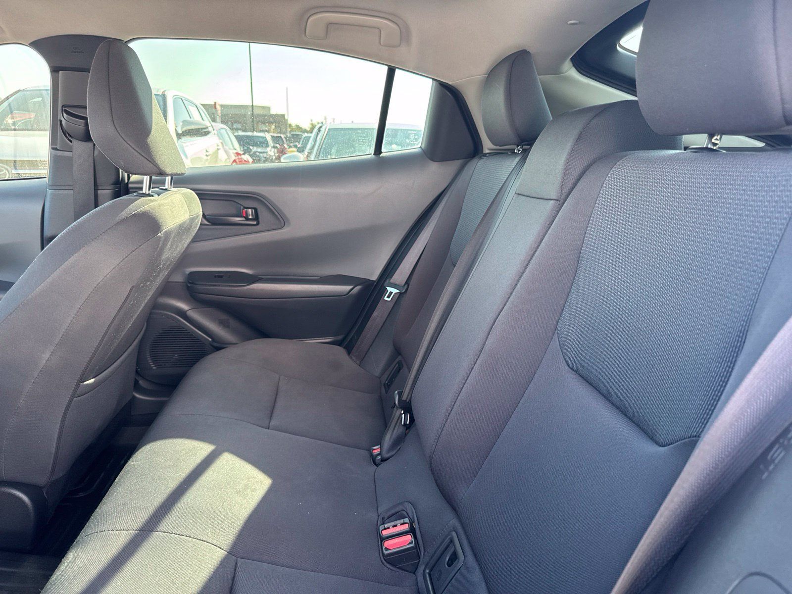 Used 2024 Toyota Prius LE FWD image 9