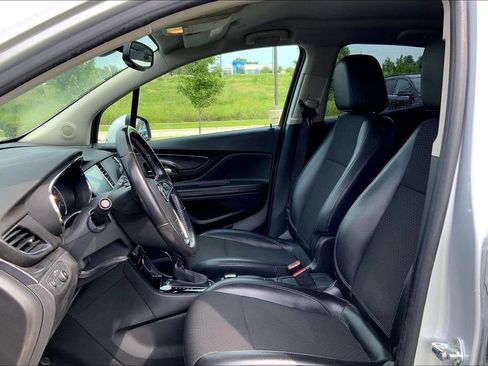 Used 2019 Buick Encore Preferred AWD/4WD image 9