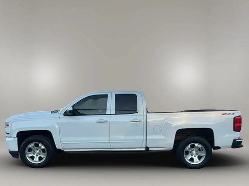Used 2016 Chevrolet Silverado 1500 LT w/ All Star Edition AWD/4WD image 3