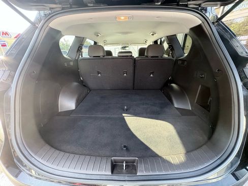 Used 2019 Hyundai Santa Fe SEL image 17