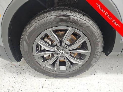 Used 2024 Volkswagen Tiguan SE image 9