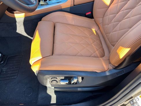 New 2026 BMW X7 xDrive40i w/ M Sport Package image 16