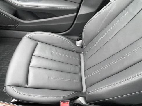 Used 2022 Audi A4 2.0T Premium Plus w/ Premium Plus Package image 21