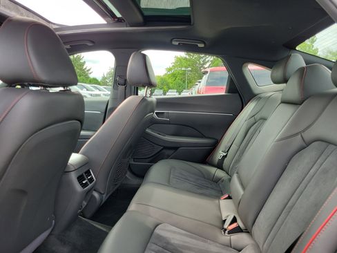 Used 2021 Hyundai Sonata SEL Plus w/ Tech Package FWD image 11