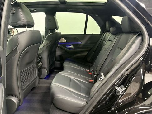 Used 2025 Mercedes-Benz GLE 450e 4MATIC image 26