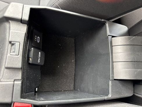 Used 2024 Toyota Corolla LE FWD image 22