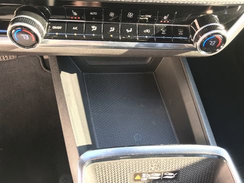 Certified 2025 Chevrolet Equinox LT w/ Convenience Package II image 18