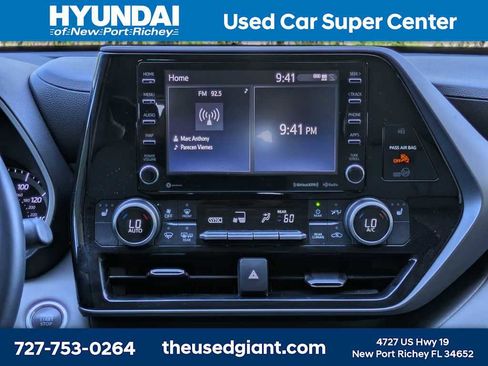 Used 2020 Toyota Highlander XLE FWD image 24