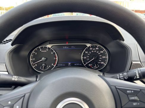 Used 2026 Nissan Altima 2.5 SV FWD image 34