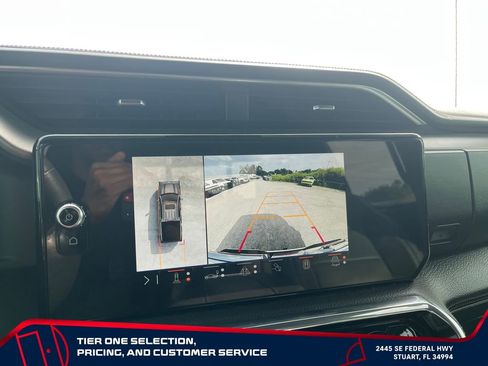 Used 2024 GMC Sierra 1500 Denali w/ Technology Package AWD/4WD image 32