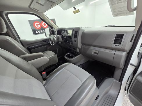 Used 2021 Nissan NV 2500 S image 14