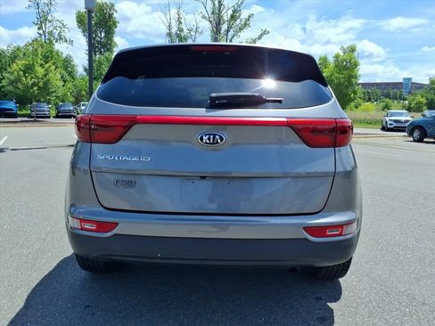 Used 2018 Kia Sportage LX FWD image 26