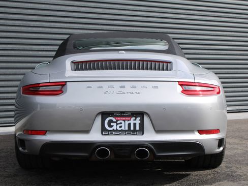 Used 2017 Porsche 911 Carrera image 10