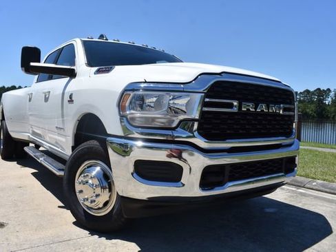 Used 2022 RAM 3500 Big Horn AWD/4WD image 1